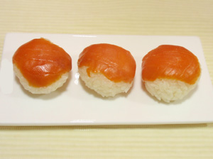 temari-sushi geräucherter Lachs
